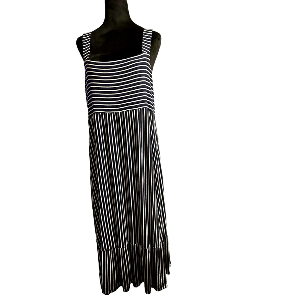 GAP navy & white maternity dress in size Large. Super Comfortable - Picture 1 of 5